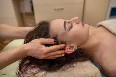 Facial fast hydration & scalp massage